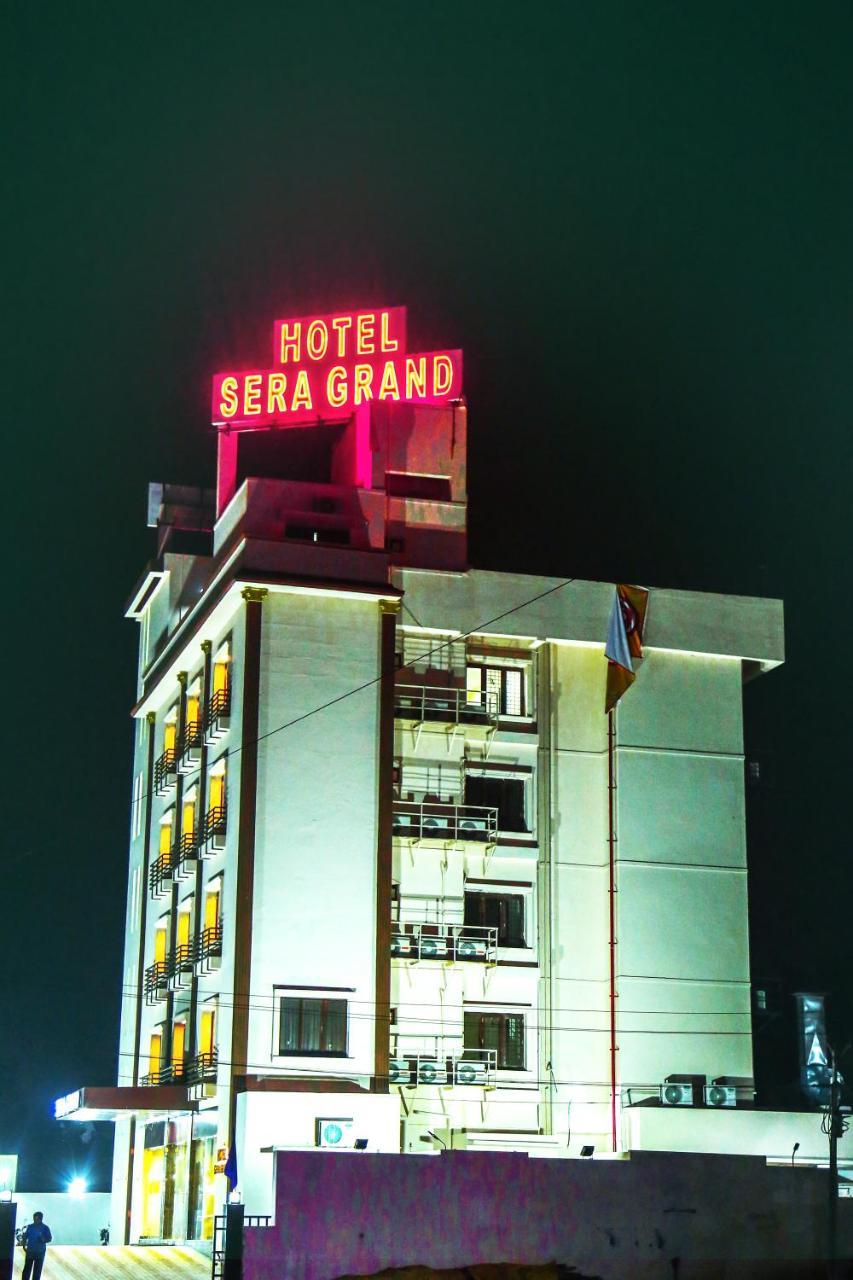 Hotel Sera Grand Madras Buitenkant foto